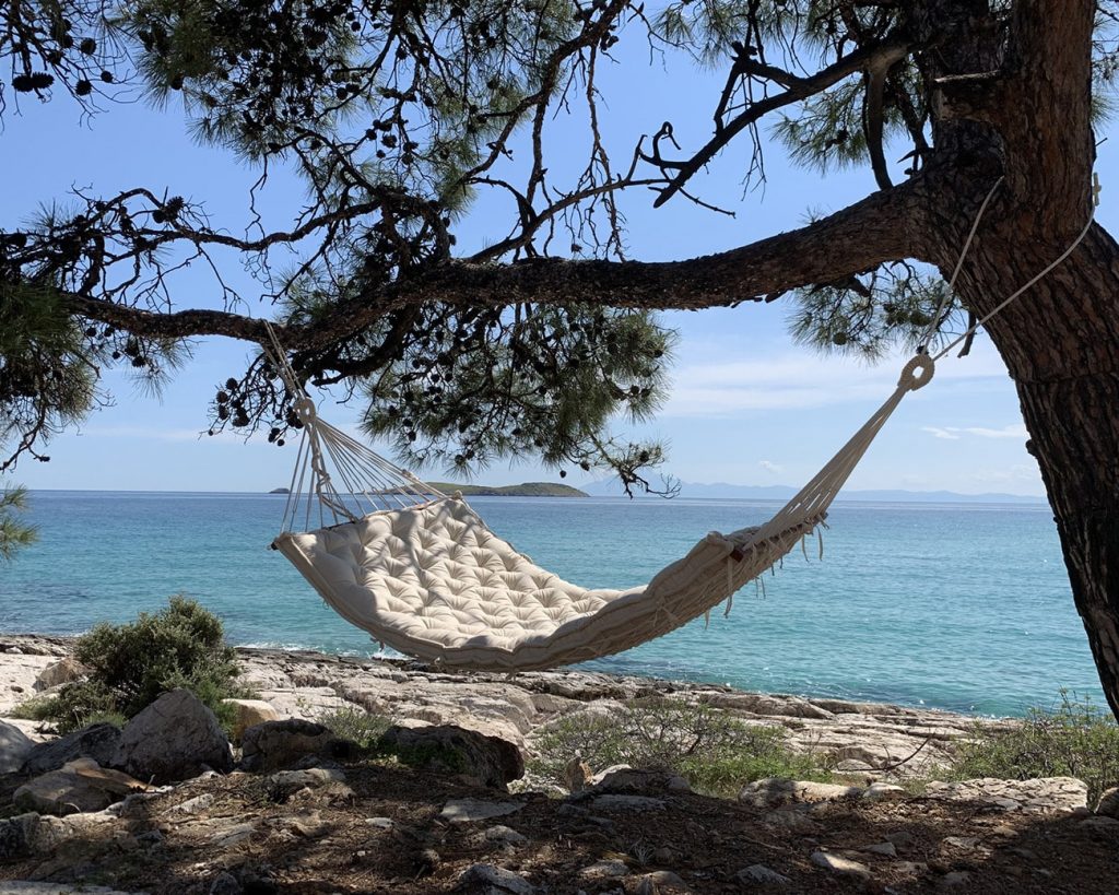 Garden Living 2025: Outdoor Cushions, Hammocks & Relaxation Must-Haves Essentials
